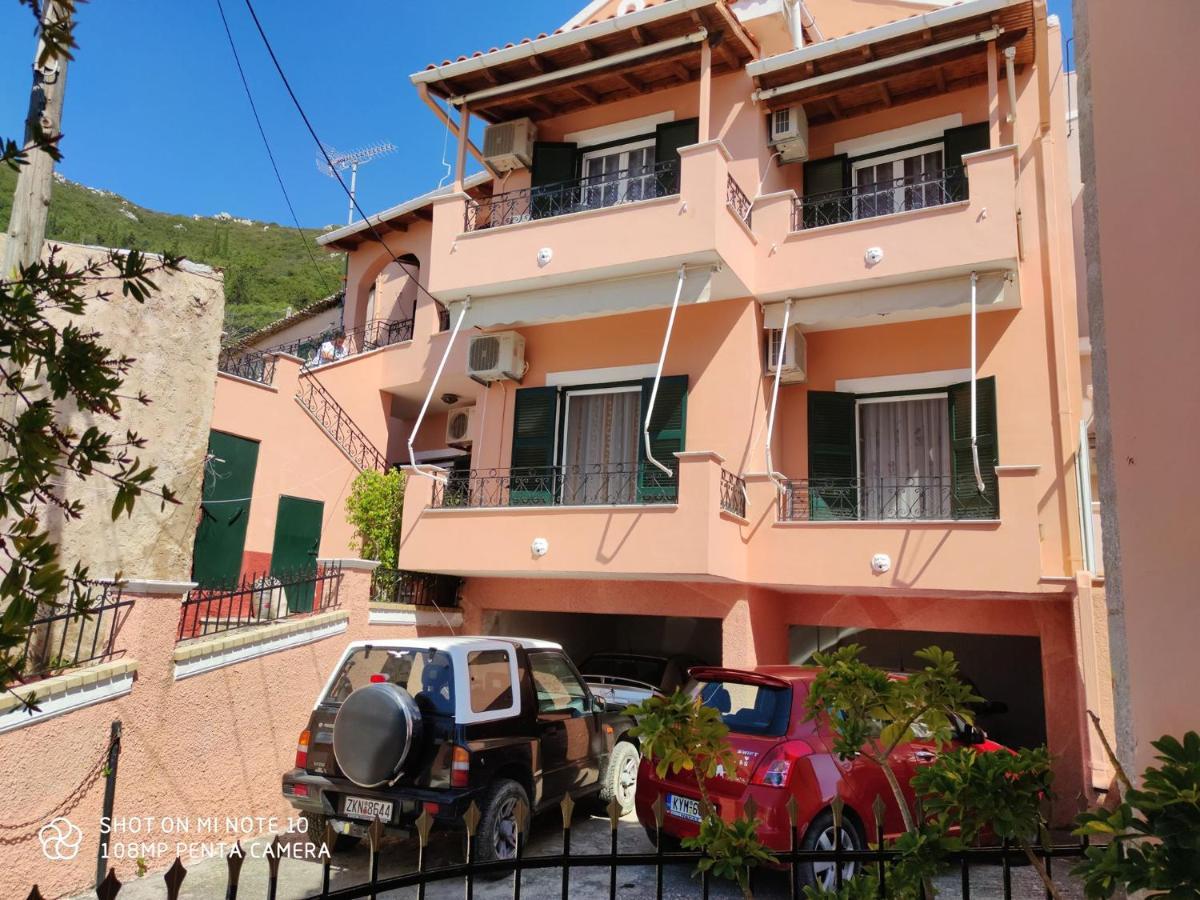 San Vlassis Area Apartment Lákones エクステリア 写真