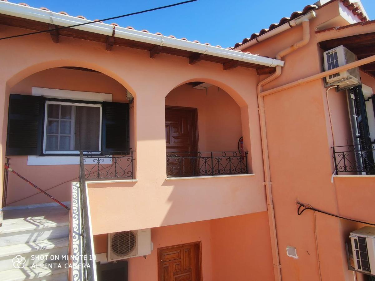 San Vlassis Area Apartment Lákones エクステリア 写真