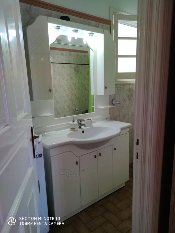 San Vlassis Area Apartment Lákones エクステリア 写真